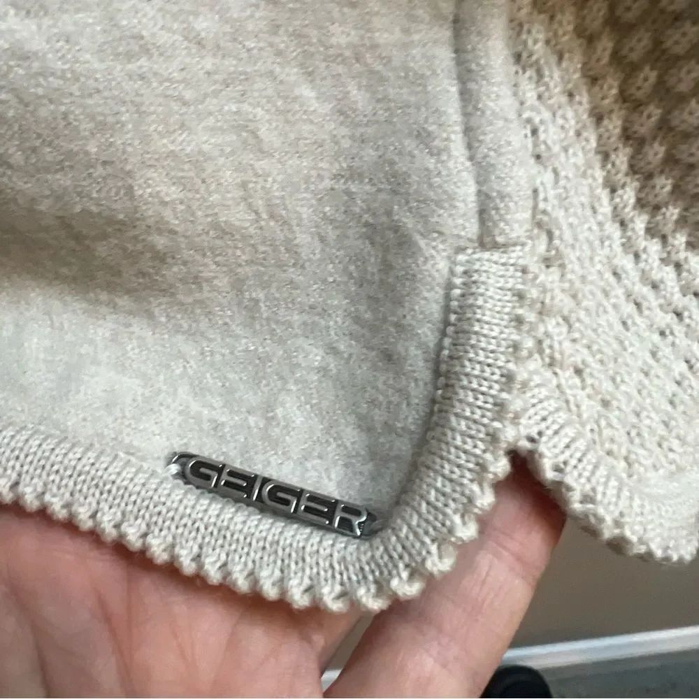 Geiger Button-Front Textured Wool Cardigan - Picture 4 of 6